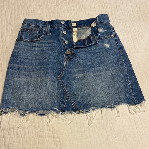 NWT Madewell denim skirt - Picture 2 of 8